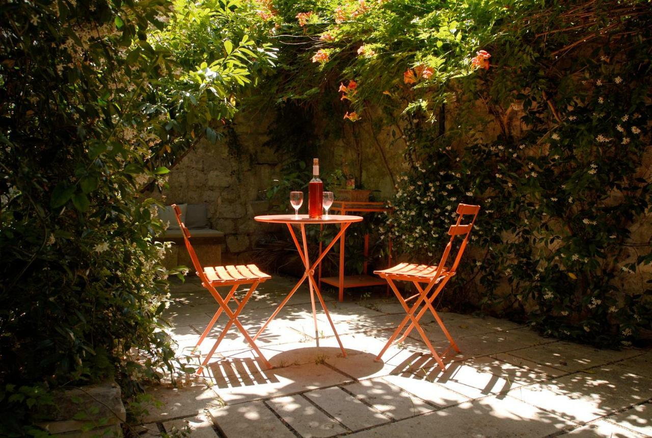 Historic Piazza House & Romantic Hidden Garden Hvar Town Kültér fotó